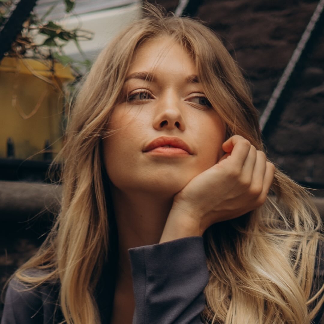 Yevheniia Miroshnychenko UI UX Designer