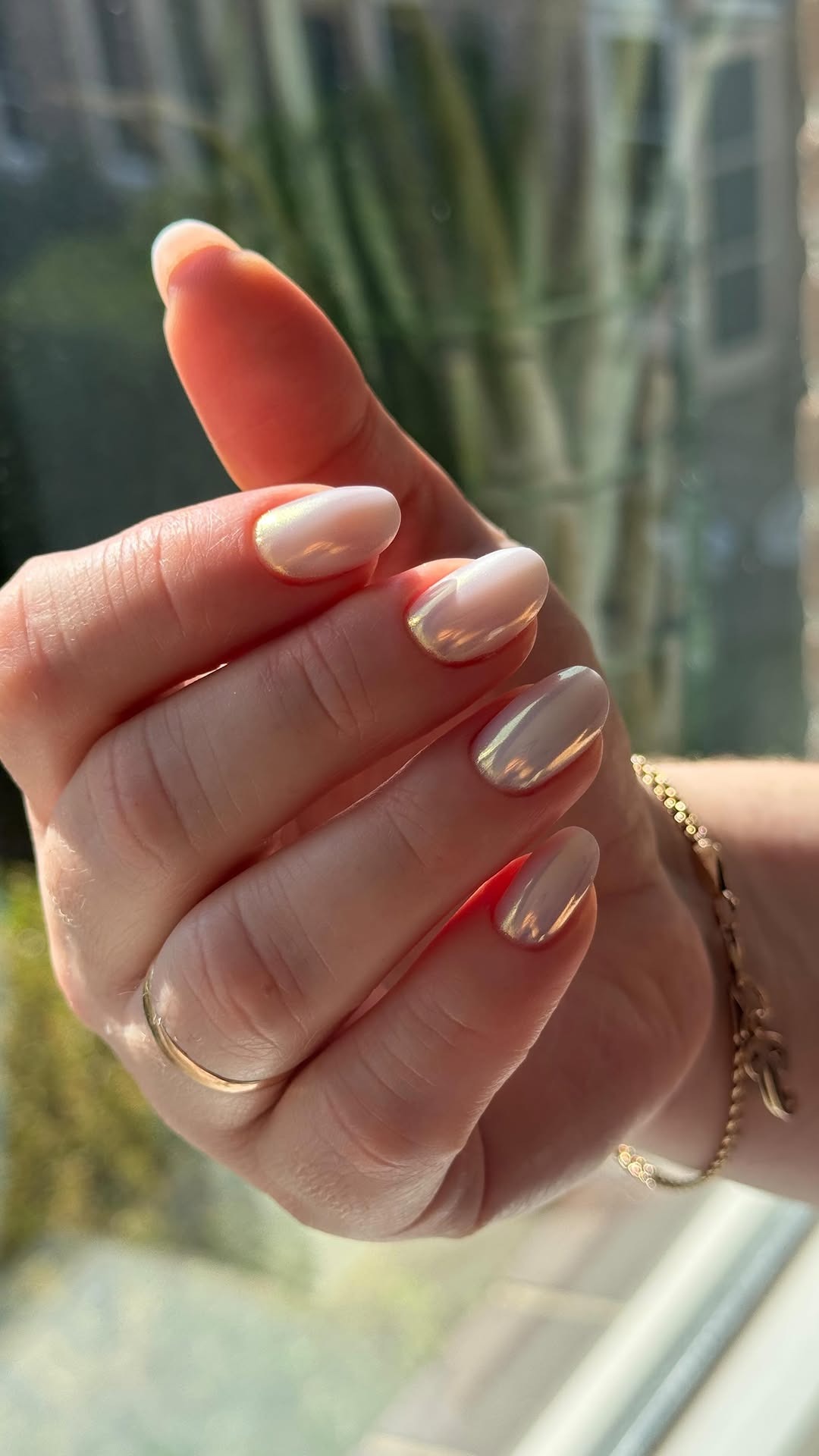 Нарощування нігтів і french manicure біля Haarlem