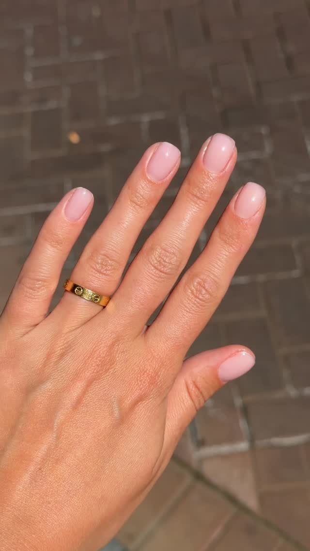 Манікюр BIAB і gel polish Amsterdam
